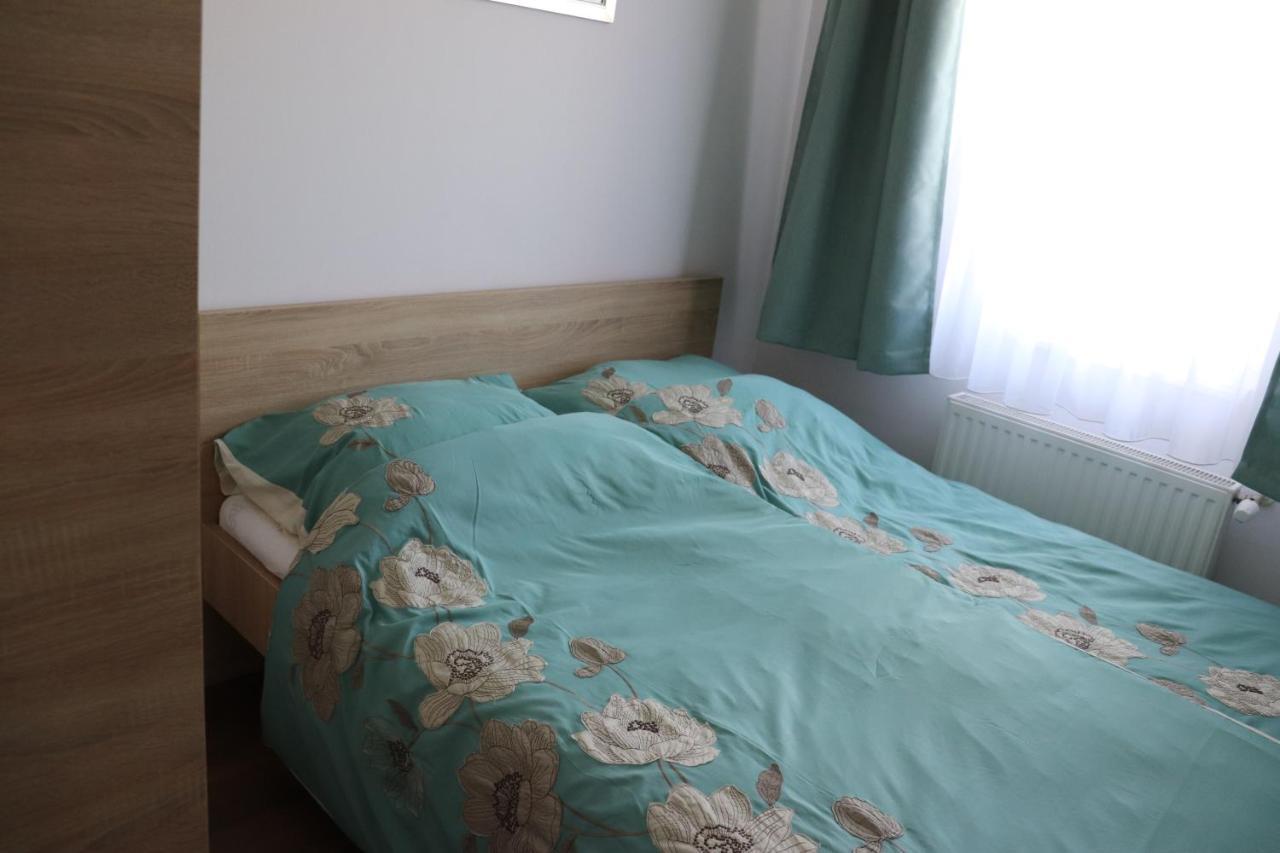 Liget Apartmanhaz Kehidakustány Dış mekan fotoğraf