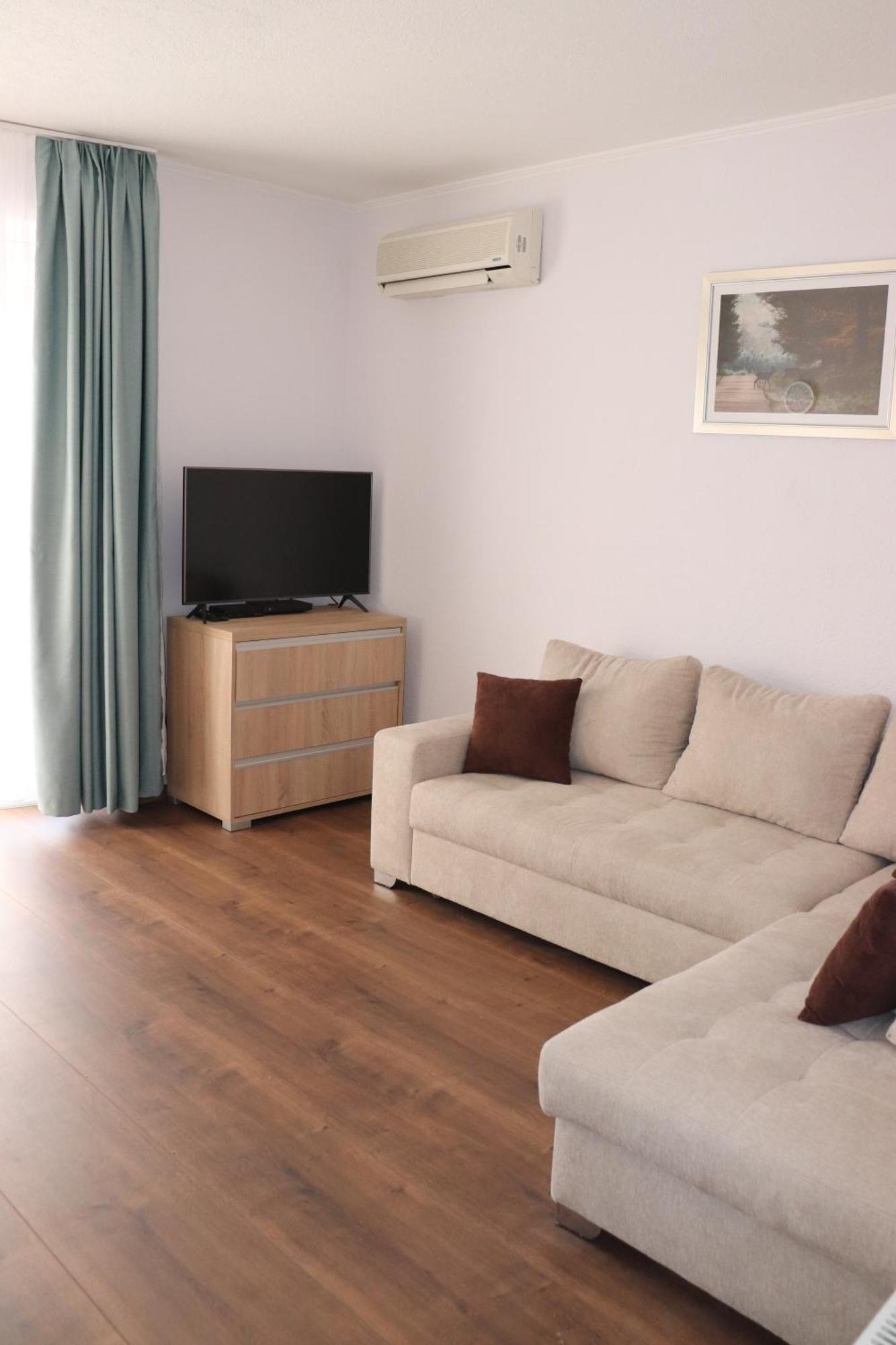 Liget Apartmanhaz Kehidakustány Dış mekan fotoğraf