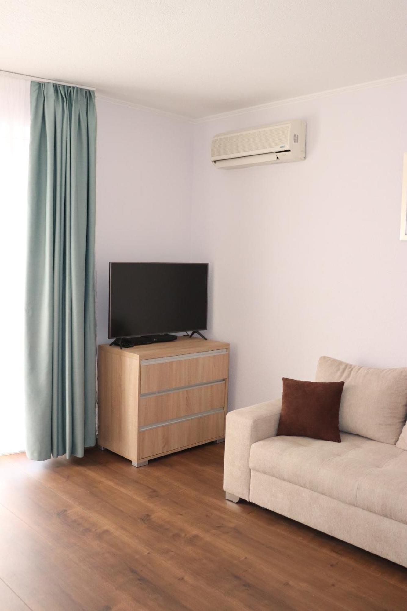 Liget Apartmanhaz Kehidakustány Dış mekan fotoğraf